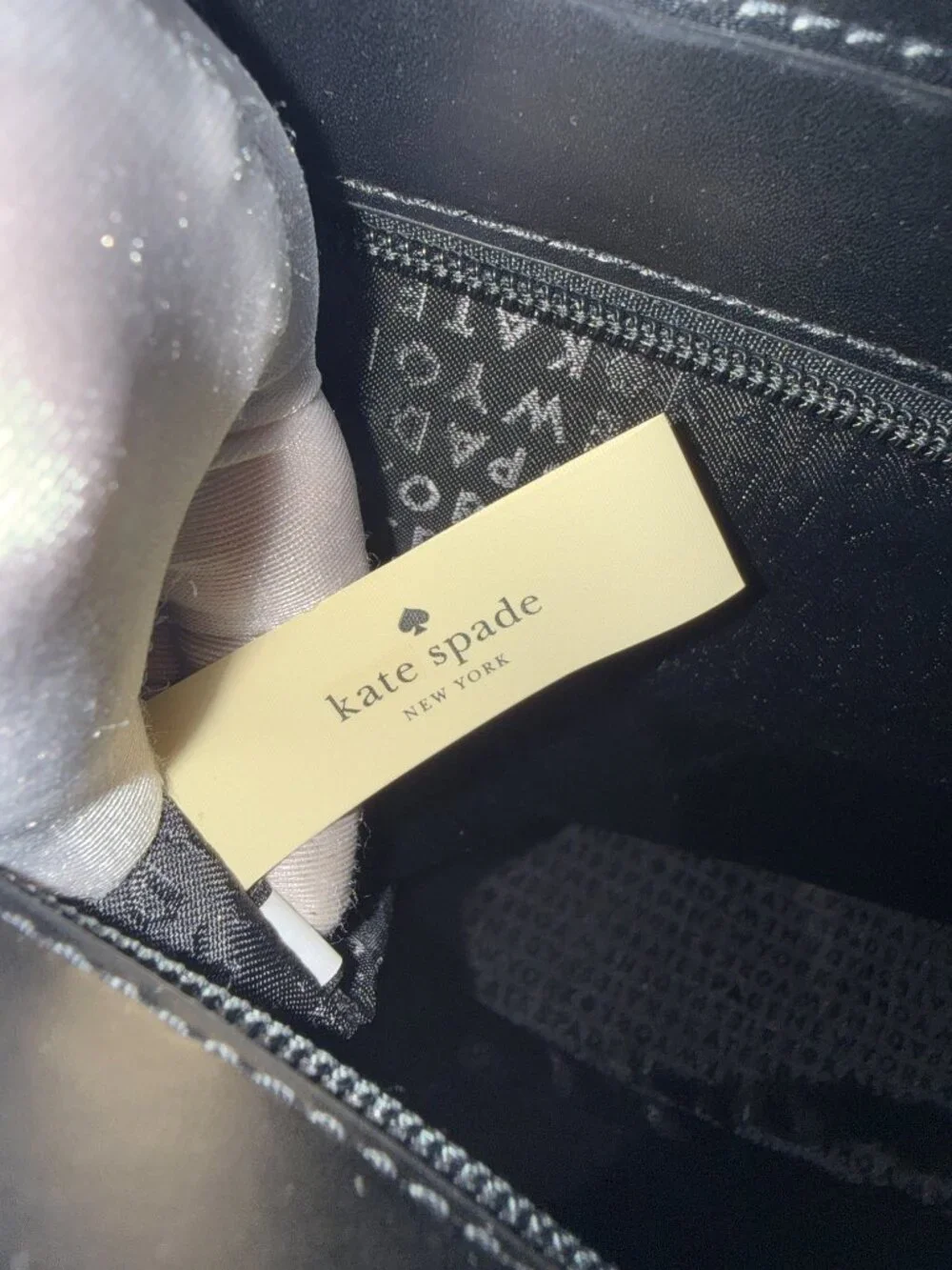 🖤Kate Spade Black Cow Leather Tote Bag with Bow Charm🖤